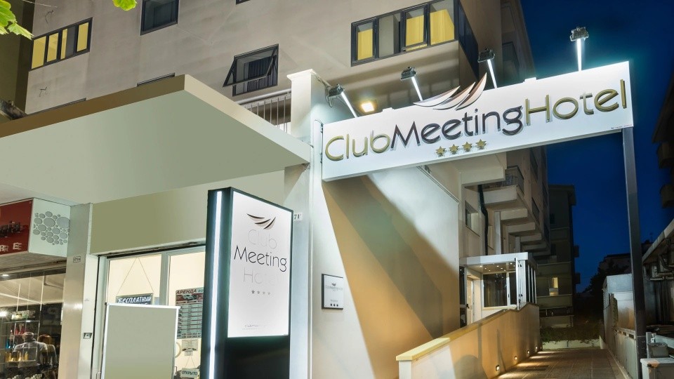 CLUB MEETING HOTEL