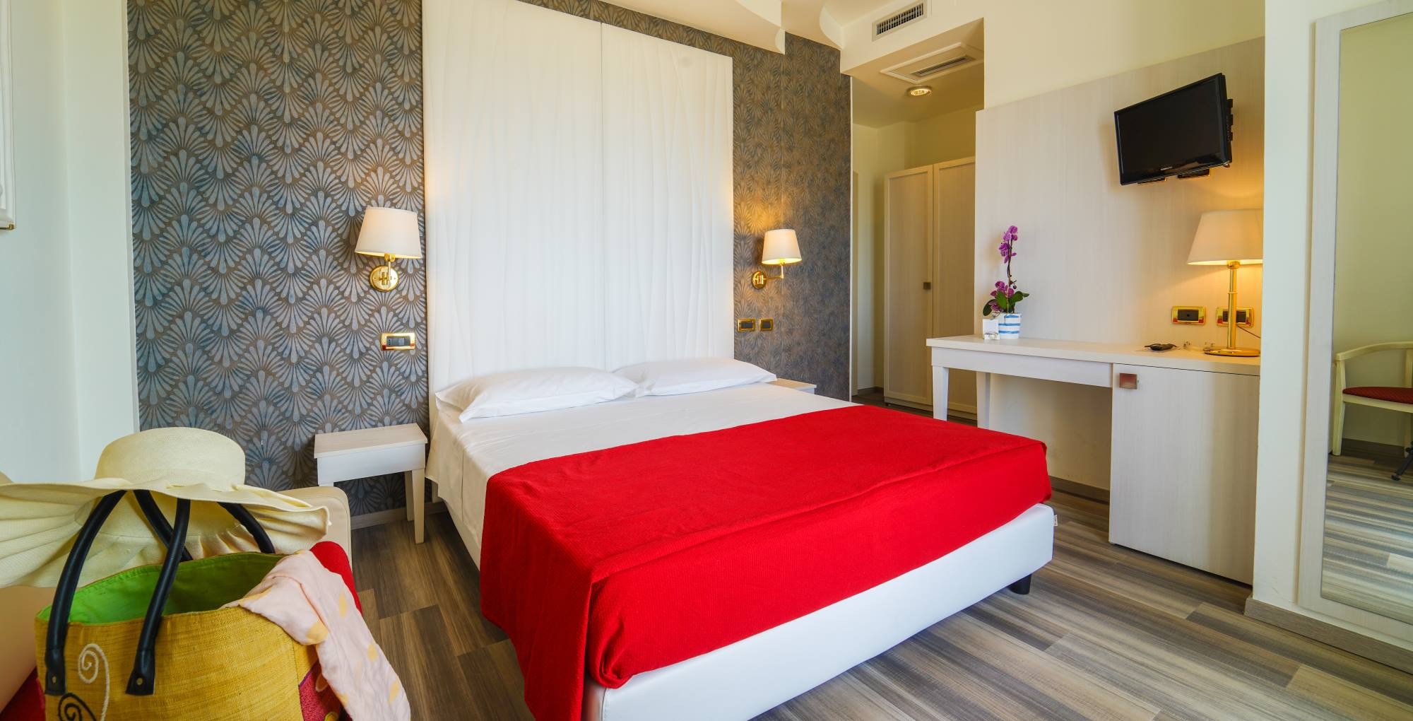 HOTEL IMPERIAL BEACH RIMINI