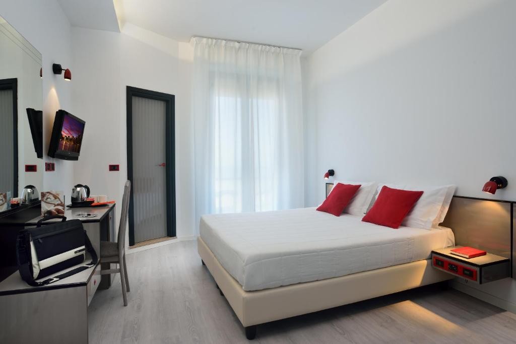 HOTEL BOEMIA