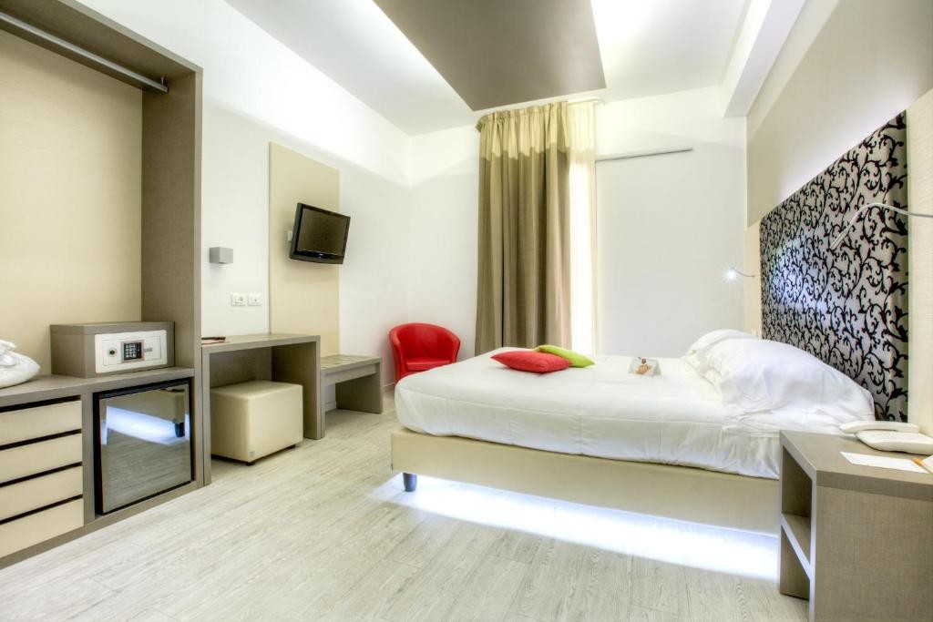 HOTEL BOEMIA