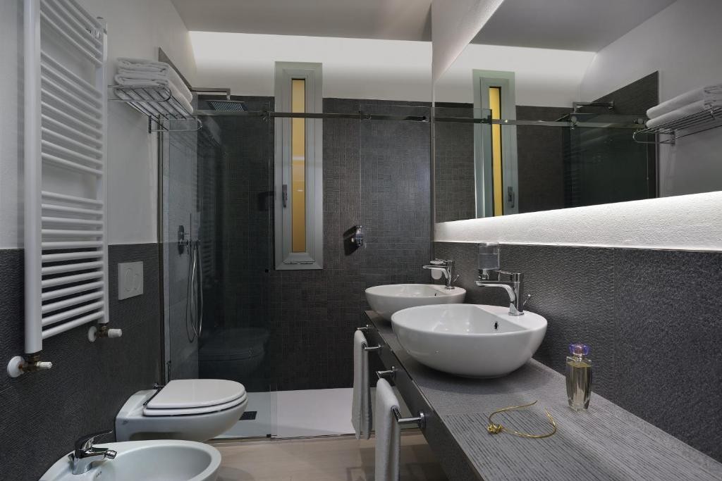 HOTEL BOEMIA