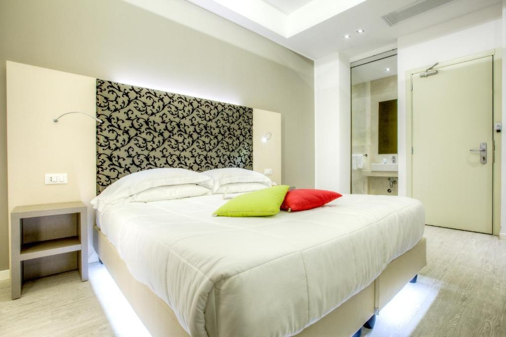 HOTEL BOEMIA