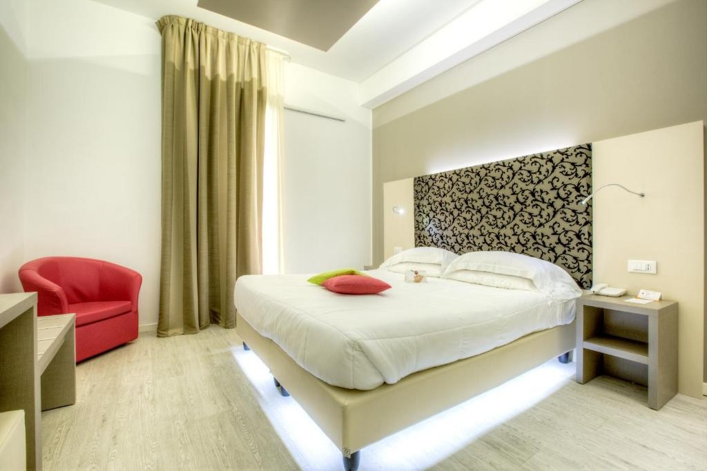 HOTEL BOEMIA