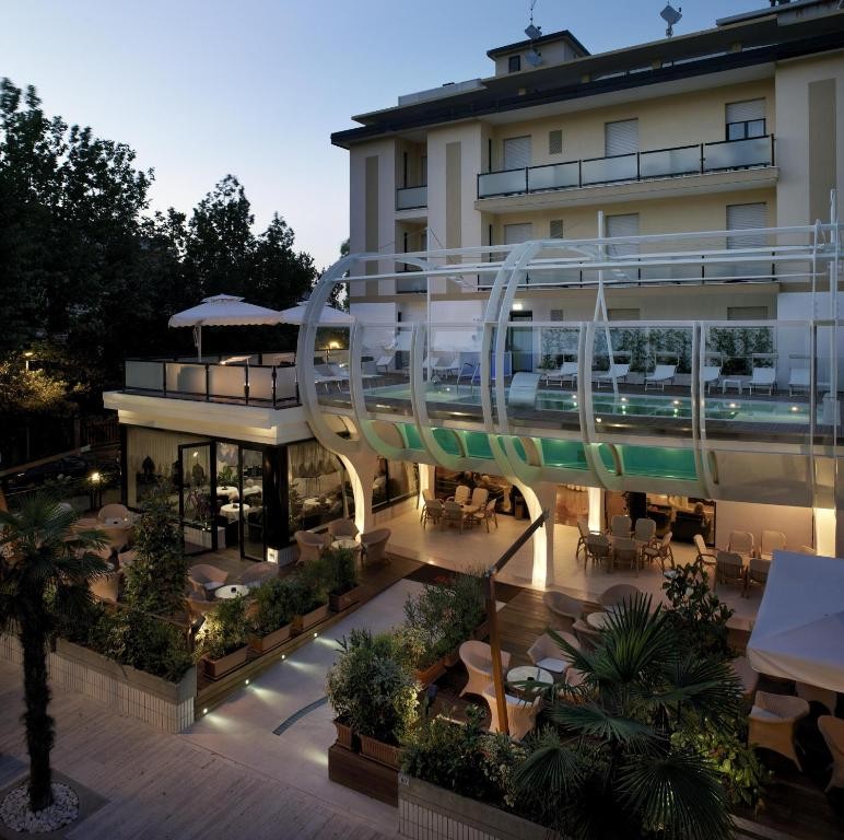HOTEL BOEMIA