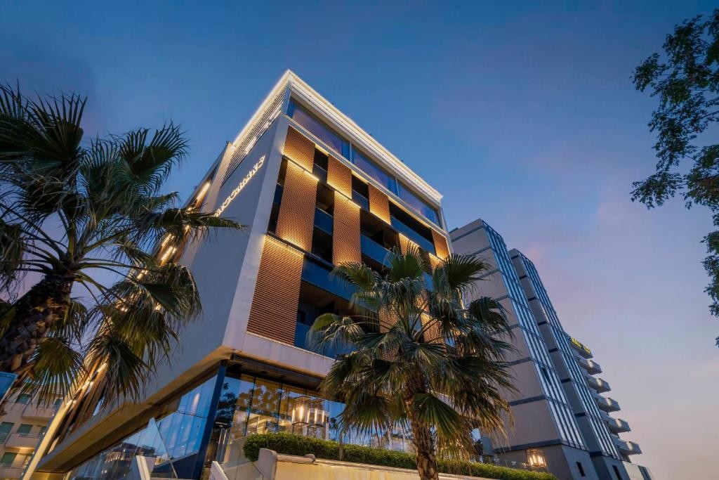 HOTEL LUNGOMARE
