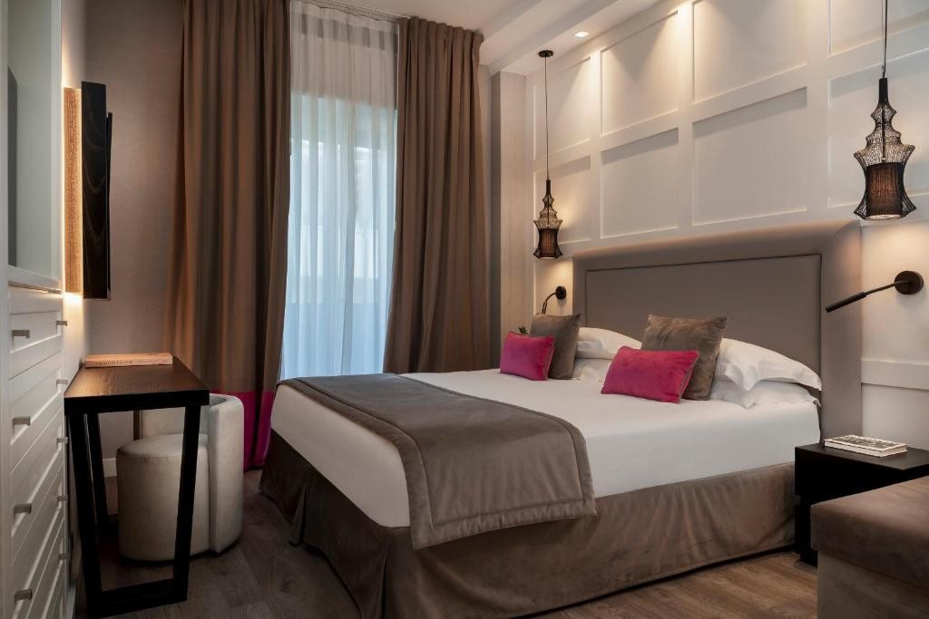HOTEL LUNGOMARE