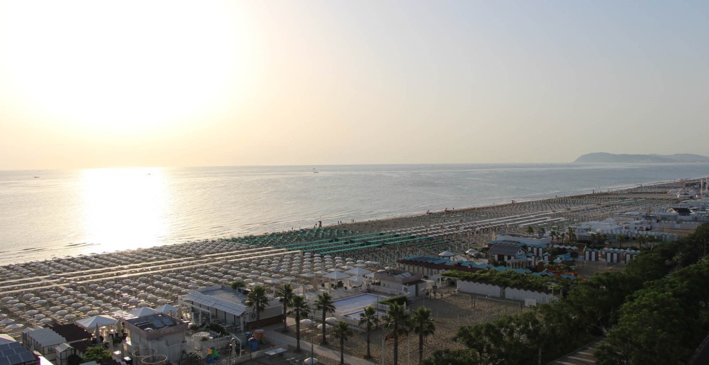 HOTEL LUNGOMARE