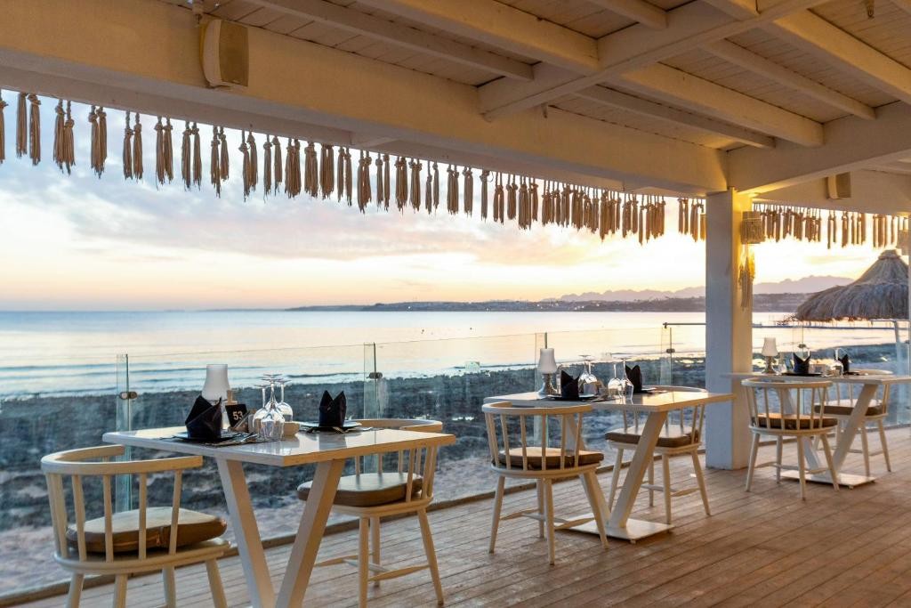 POSH CLUB SUNRISE REMAL BEACH