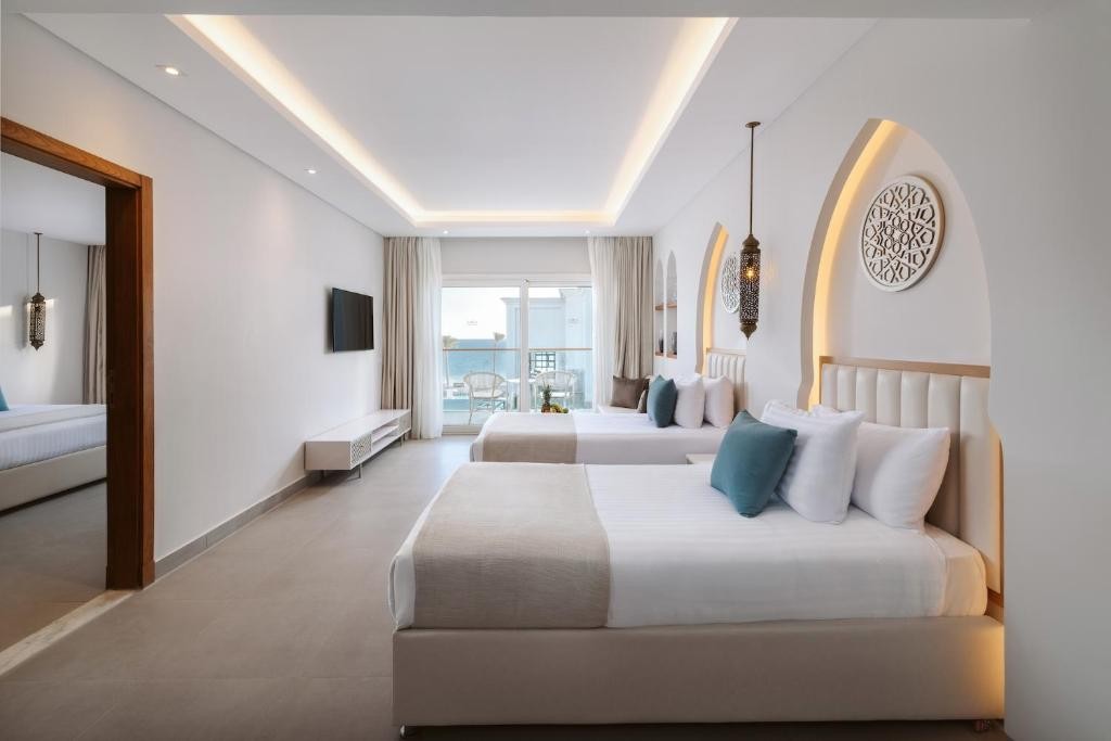 POSH CLUB SUNRISE REMAL BEACH
