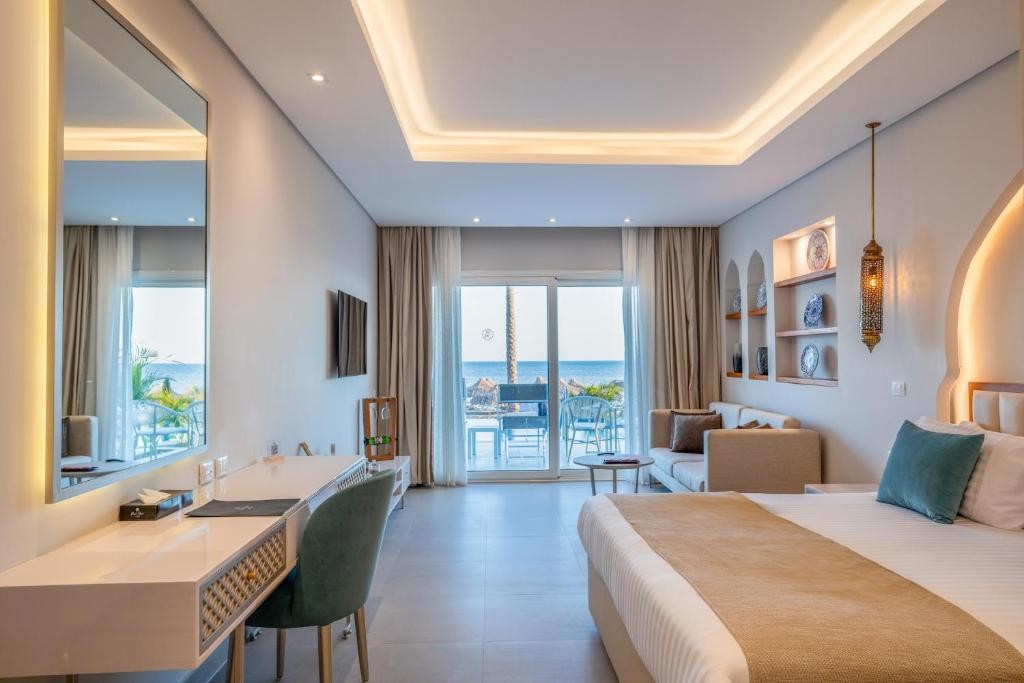 POSH CLUB SUNRISE REMAL BEACH