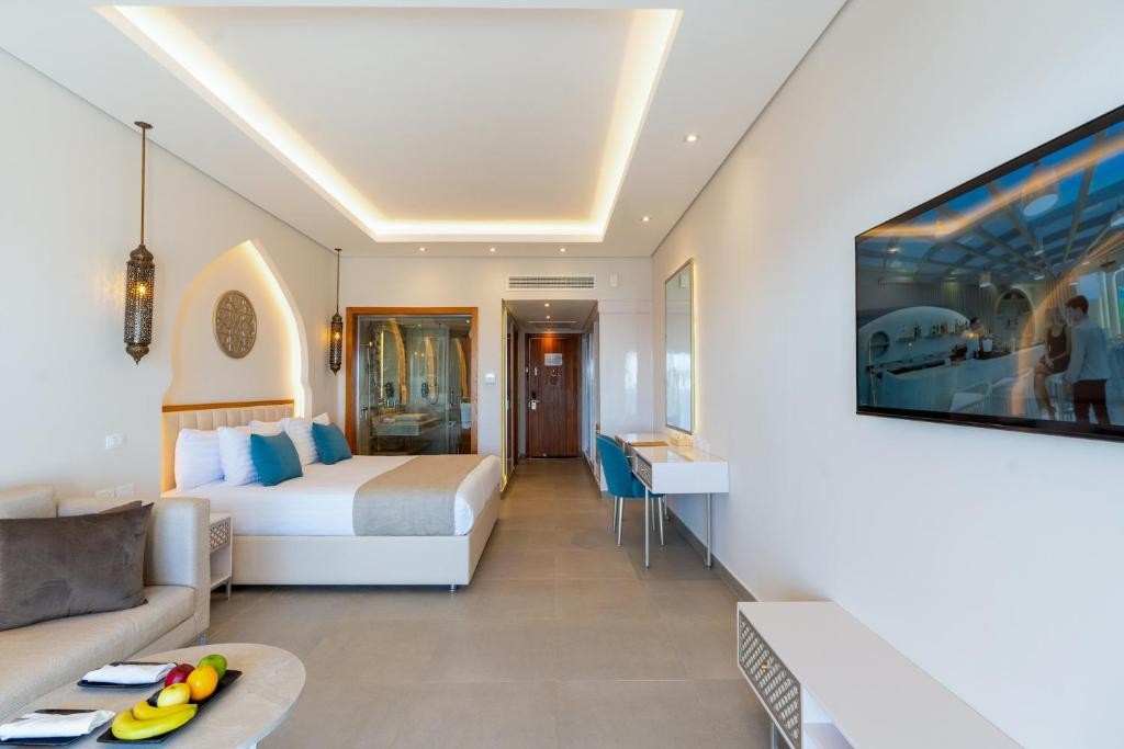 POSH CLUB SUNRISE REMAL BEACH