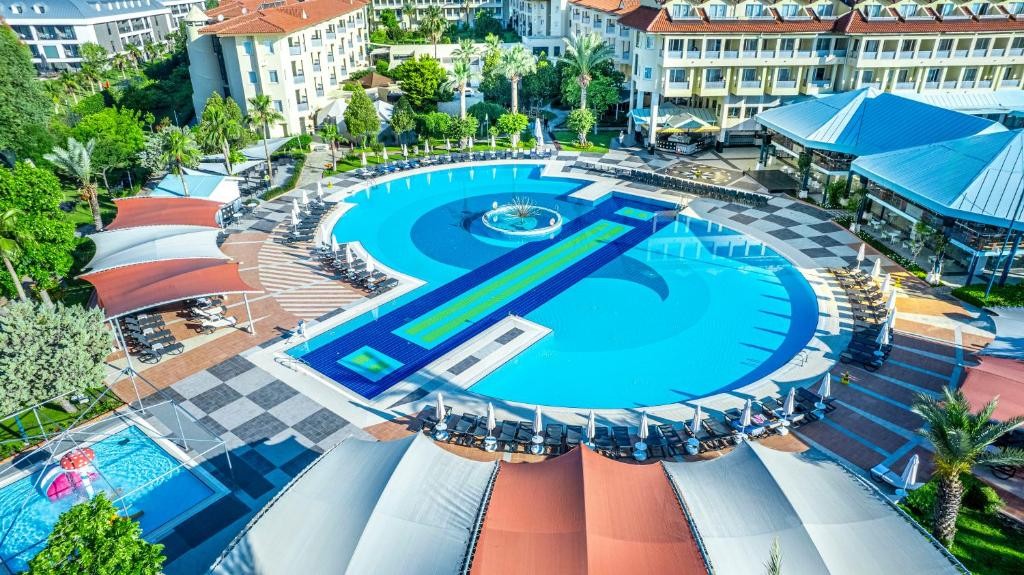LE JARDIN RESORT (EX.QUEENS PARK LE JARDIN HOTEL)
