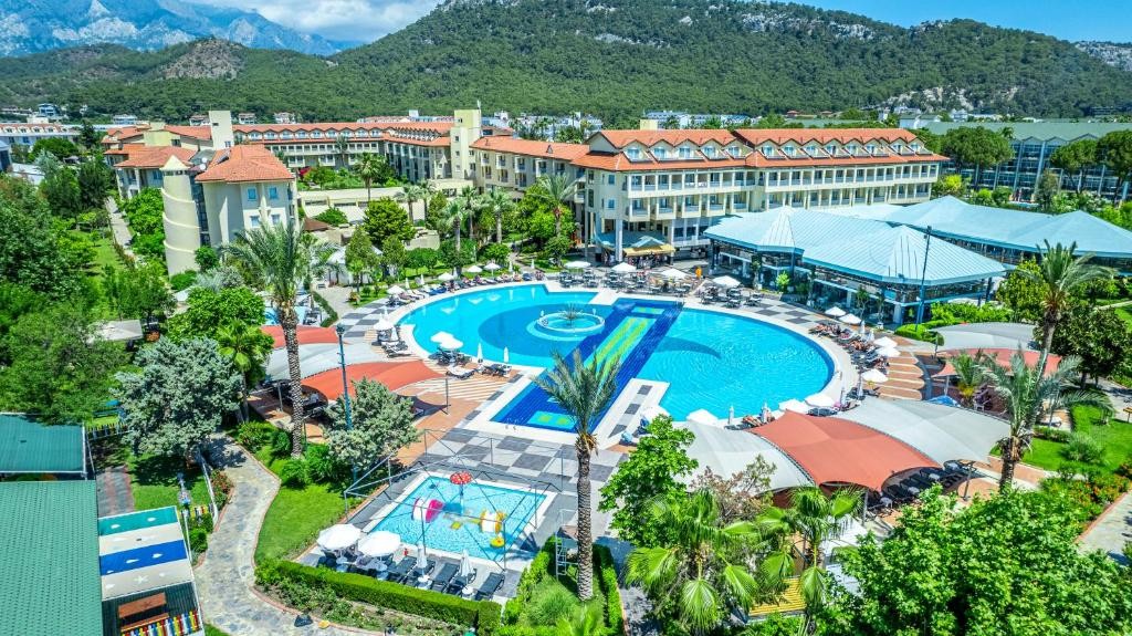 LE JARDIN RESORT (EX.QUEENS PARK LE JARDIN HOTEL)