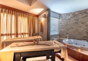 LE JARDIN RESORT (EX.QUEENS PARK LE JARDIN HOTEL)