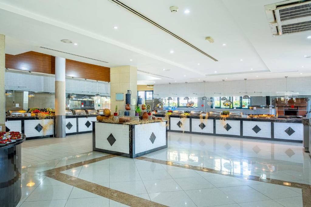 LE JARDIN RESORT (EX.QUEENS PARK LE JARDIN HOTEL)