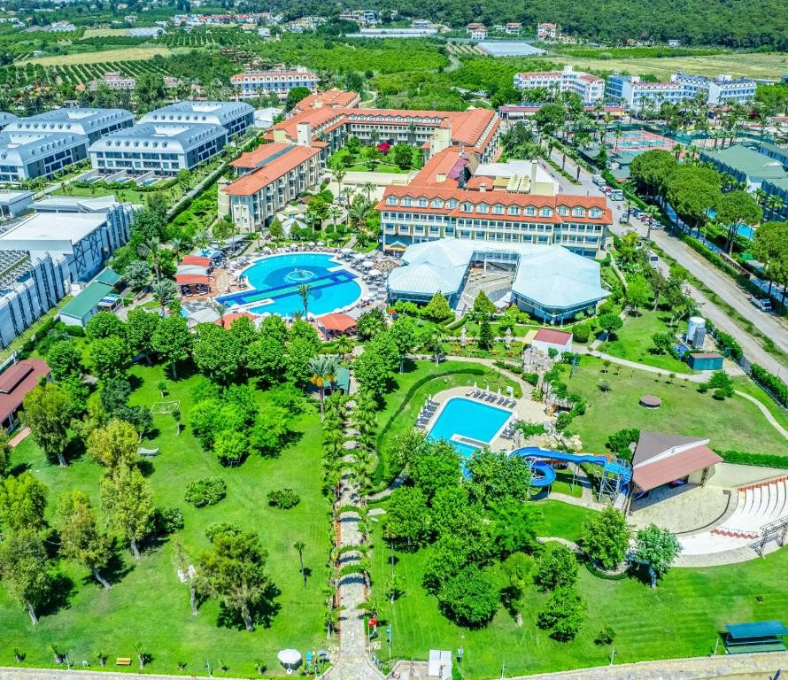 LE JARDIN RESORT (EX.QUEENS PARK LE JARDIN HOTEL)