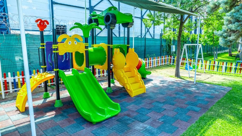 LE JARDIN RESORT (EX.QUEENS PARK LE JARDIN HOTEL)