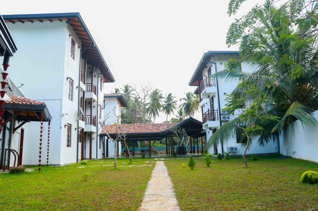 Lagoon Bouitique Hotel