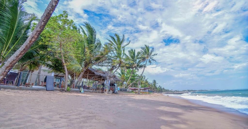 Ceylon Sea Hotel