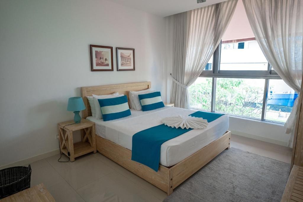 Oceanfront Condominium - Galle