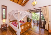 Lanka Beach Bungalows & Villa