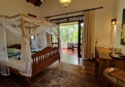 Lanka Beach Bungalows & Villa