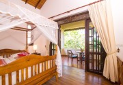 Lanka Beach Bungalows & Villa