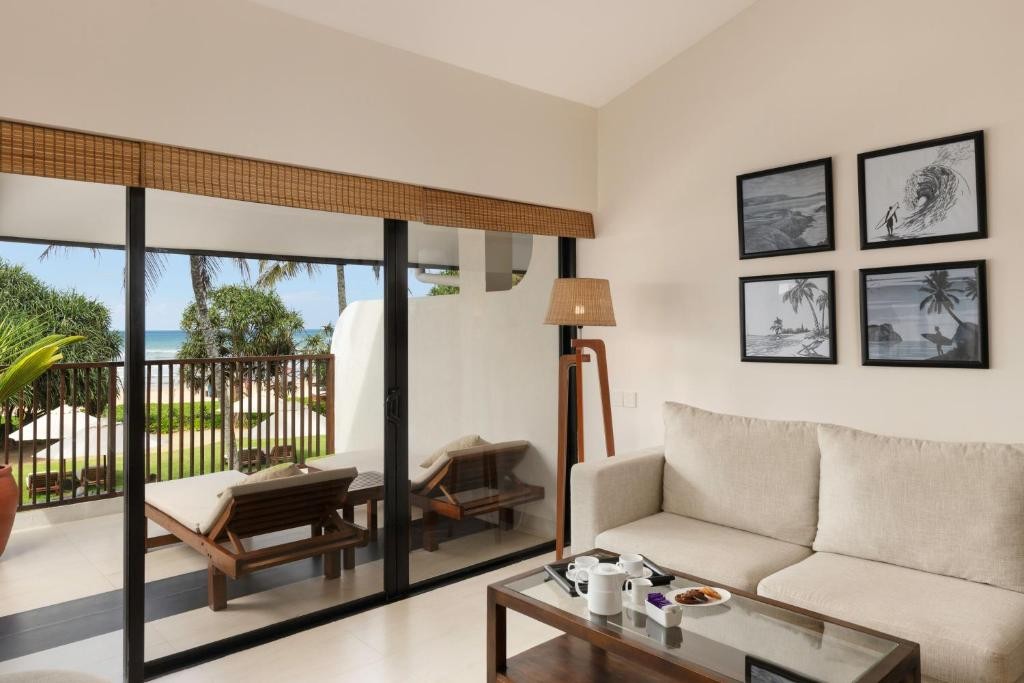 Ekho Surf Hotel