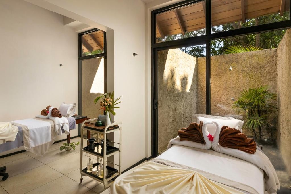 Ekho Surf Hotel