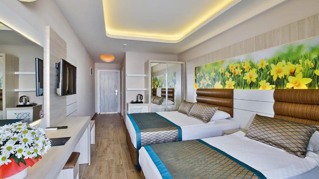 OJI BEACH HOTEL ( EX.OPIA HOTEL)