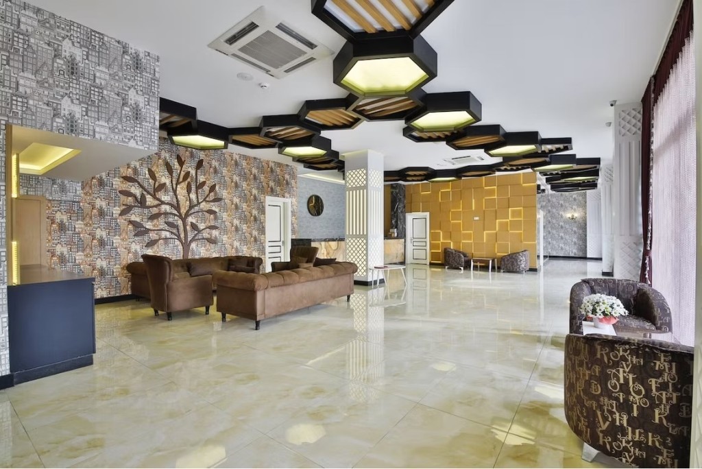 OJI BEACH HOTEL ( EX.OPIA HOTEL)