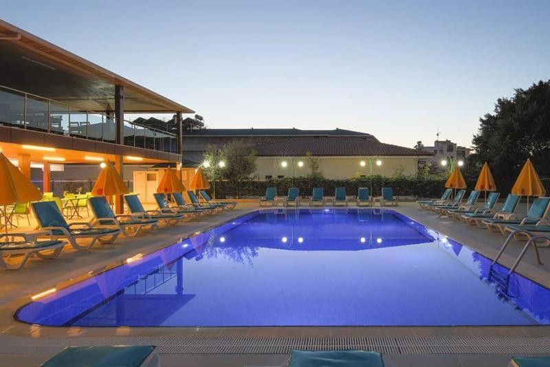 OJI BEACH HOTEL ( EX.OPIA HOTEL)