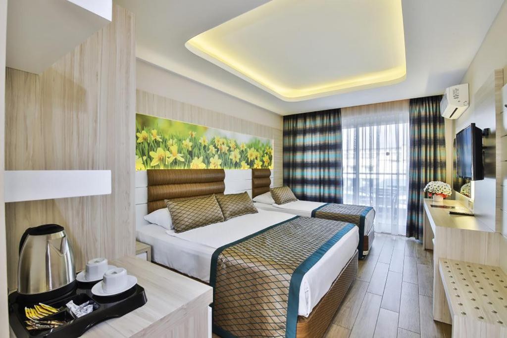 OJI BEACH HOTEL ( EX.OPIA HOTEL)