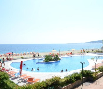 Estella Club