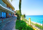 FUTURA STYLE BAIA TROPEA