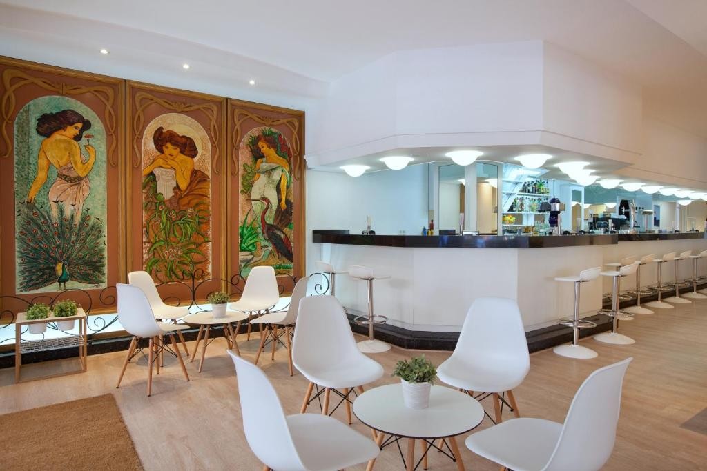 Whala!beach Apartments