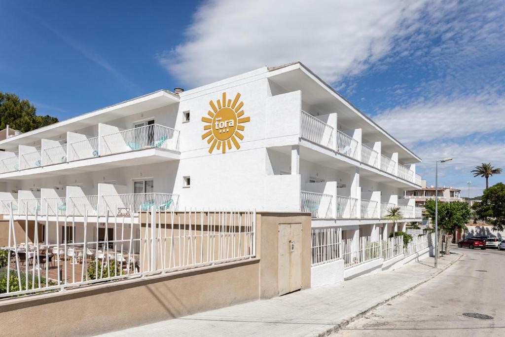 Tora Hotel
