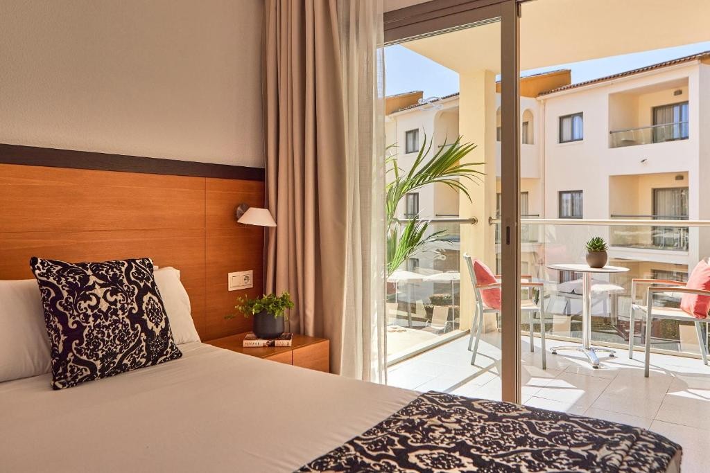Zafiro Tropic & Spa