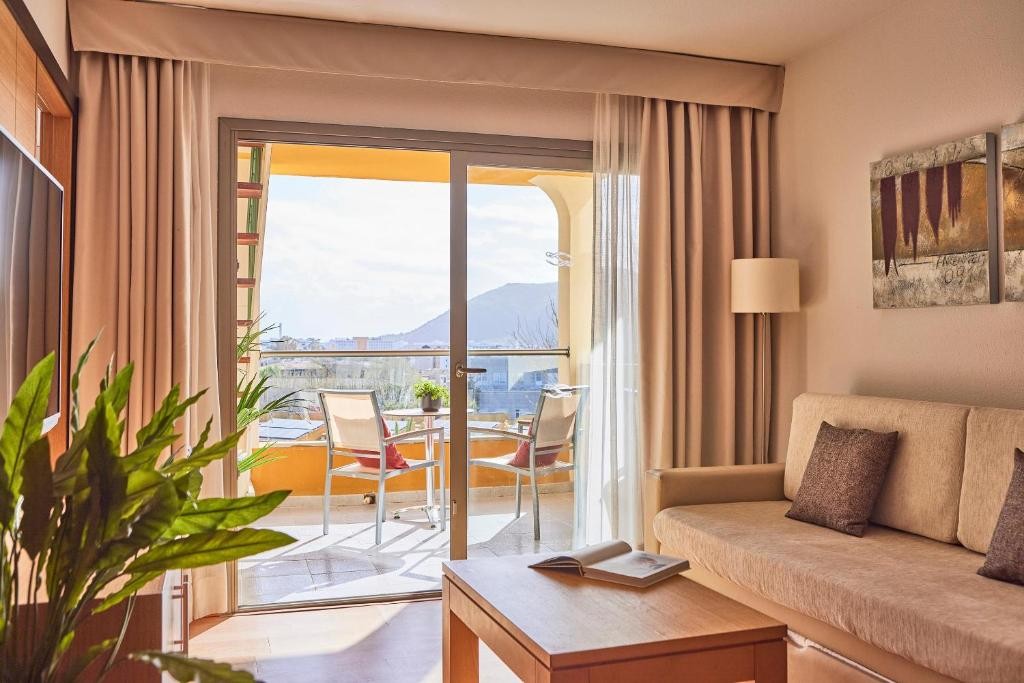 Zafiro Tropic & Spa