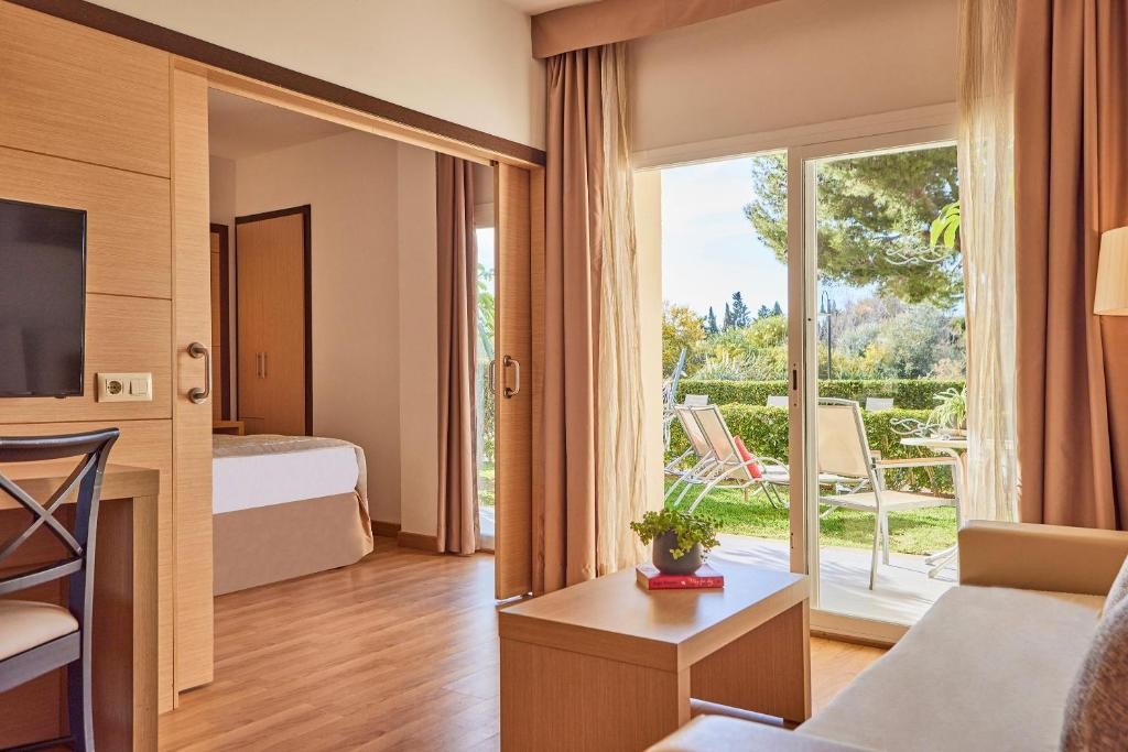 Zafiro Tropic & Spa