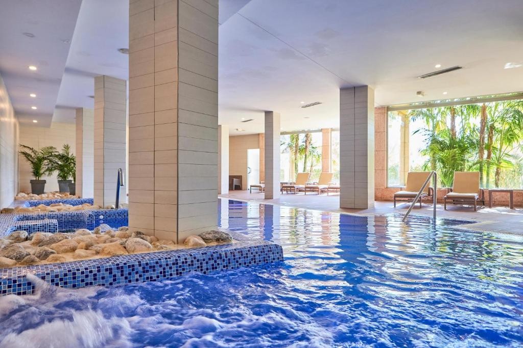Zafiro Tropic & Spa