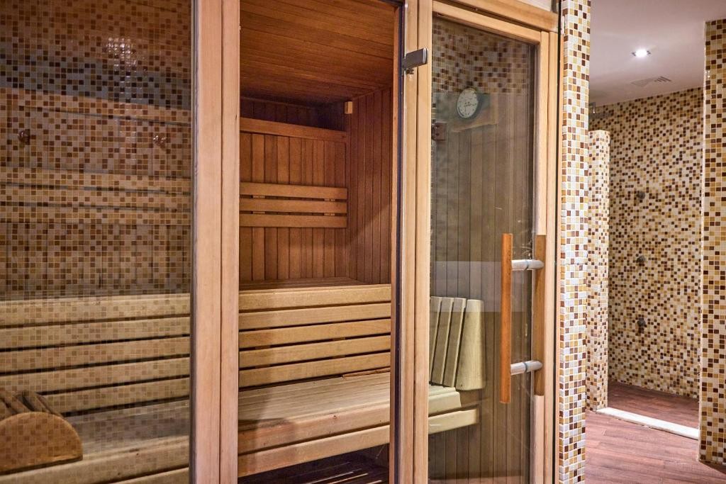 Zafiro Tropic & Spa