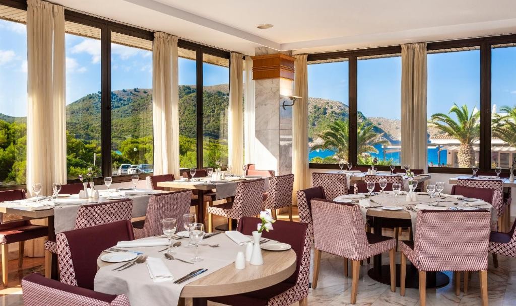 S'Entrador Playa Hotel & SPA