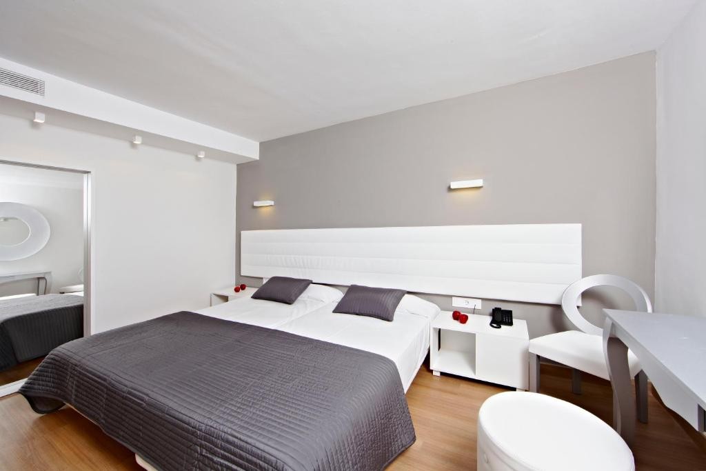 S'Entrador Playa Hotel & SPA