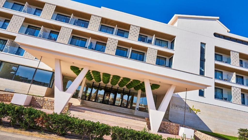 S'Entrador Playa Hotel & SPA