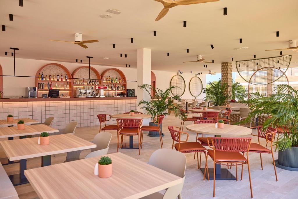 Zafiro Alzinar Mar (Adults Only 16+)
