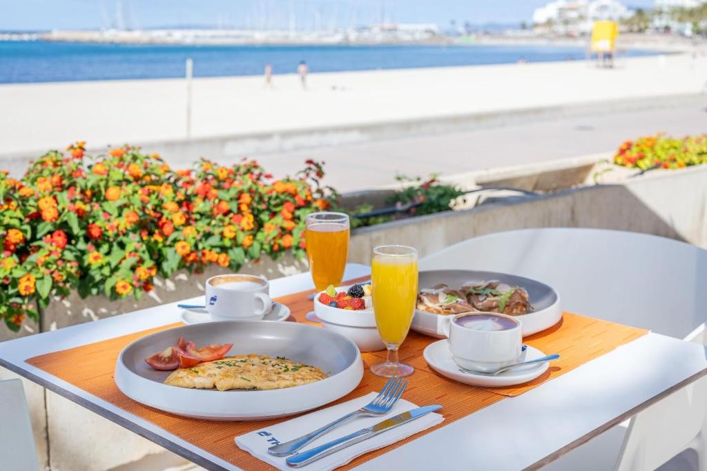 THB El Cid (Adults Only +18 Y.o)