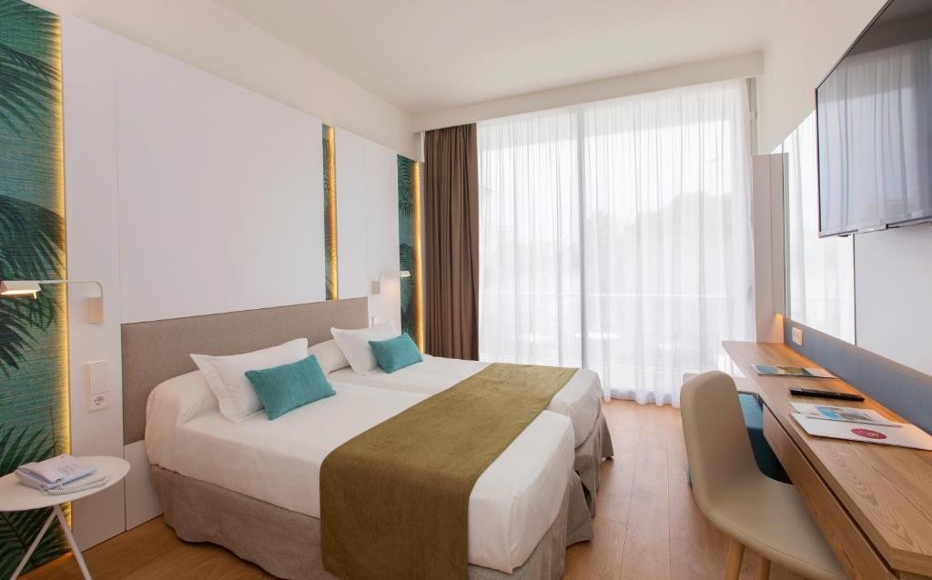 Js Yate Hotel