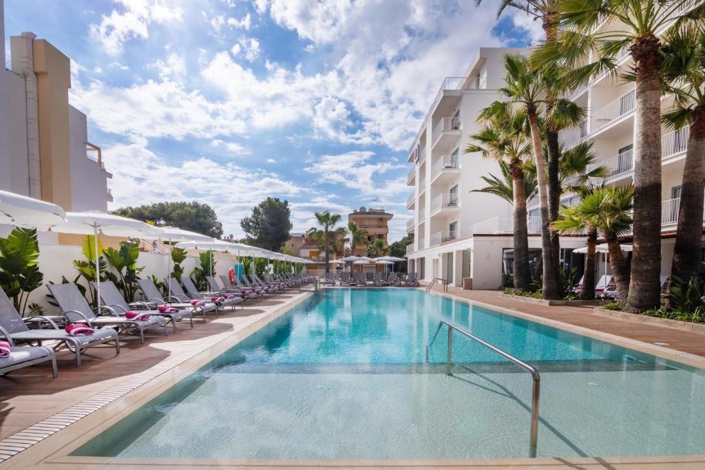 Js Yate Hotel