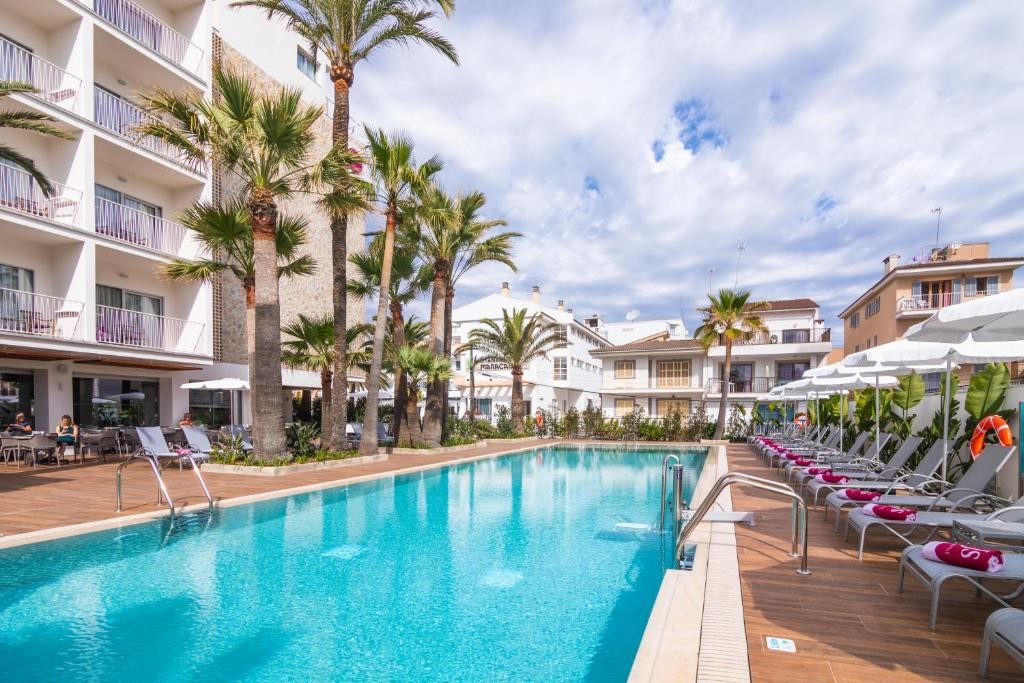 Js Yate Hotel